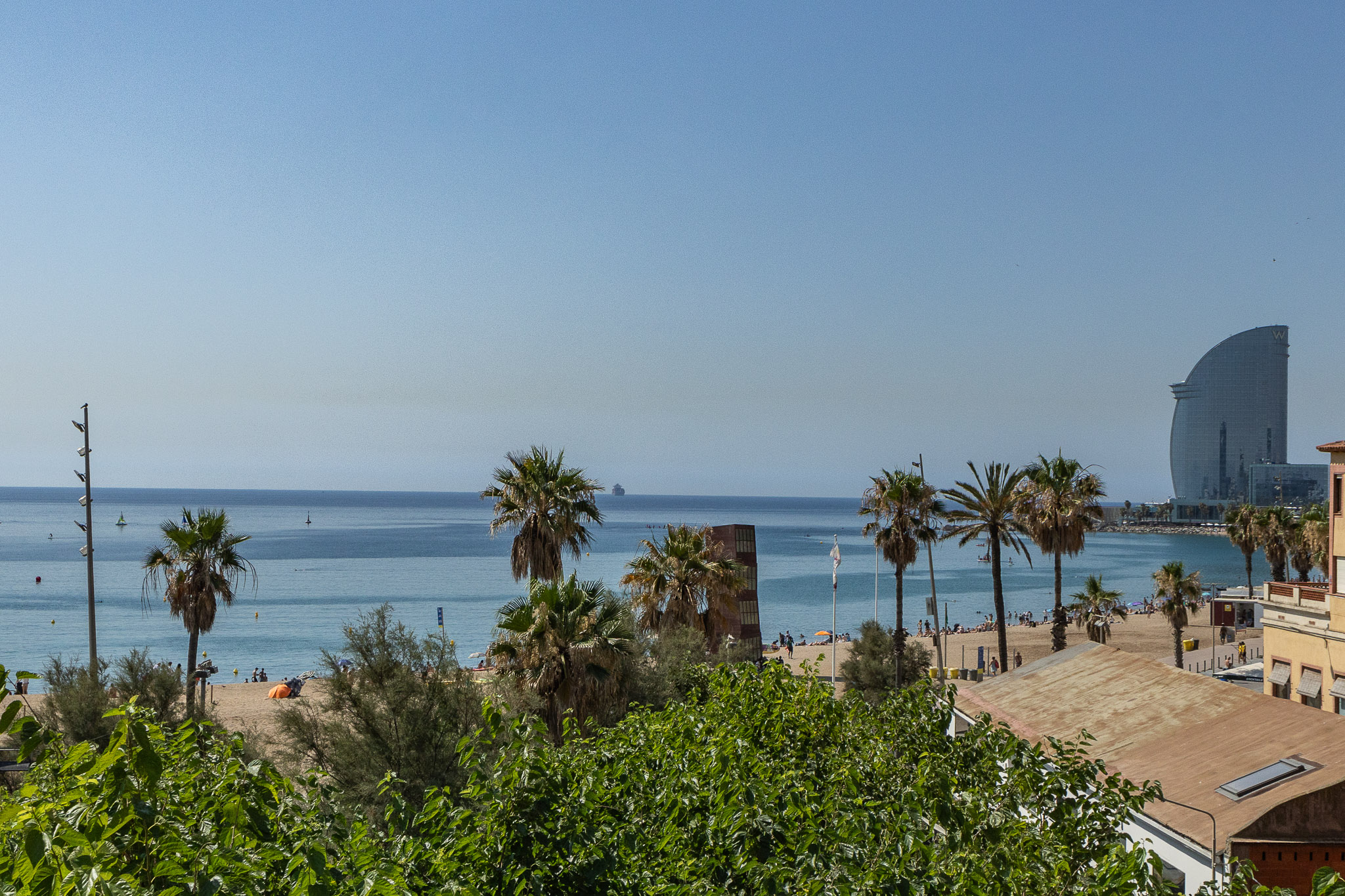 Spectacular sea views and natural light in the heart of Barceloneta