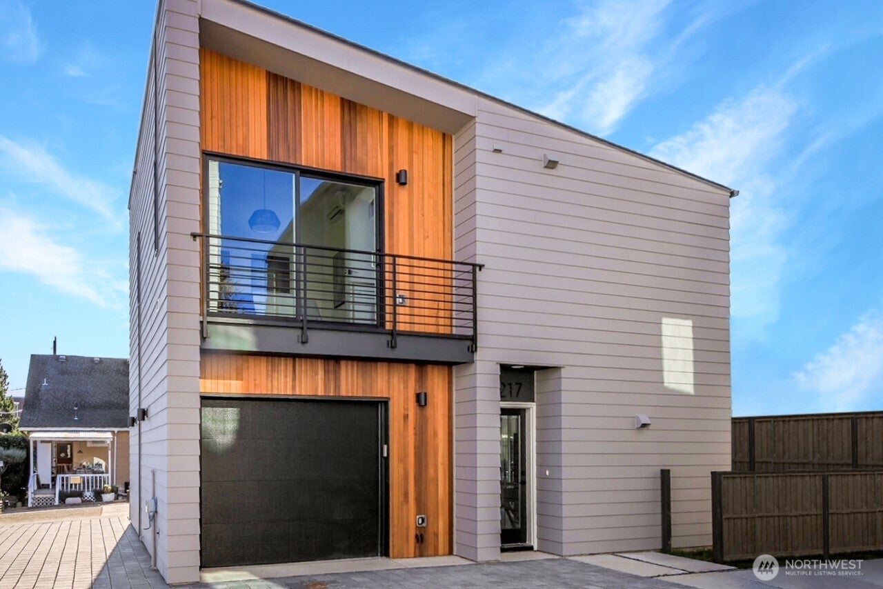 Contemporary Home in Seattle