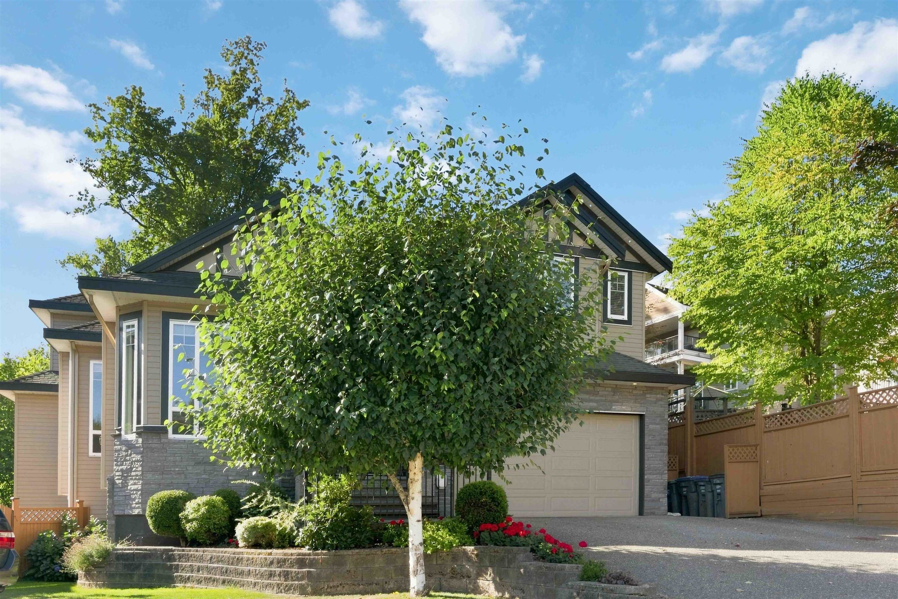 Tranquil Cul-de-Sac Home Overlooking Green Space
