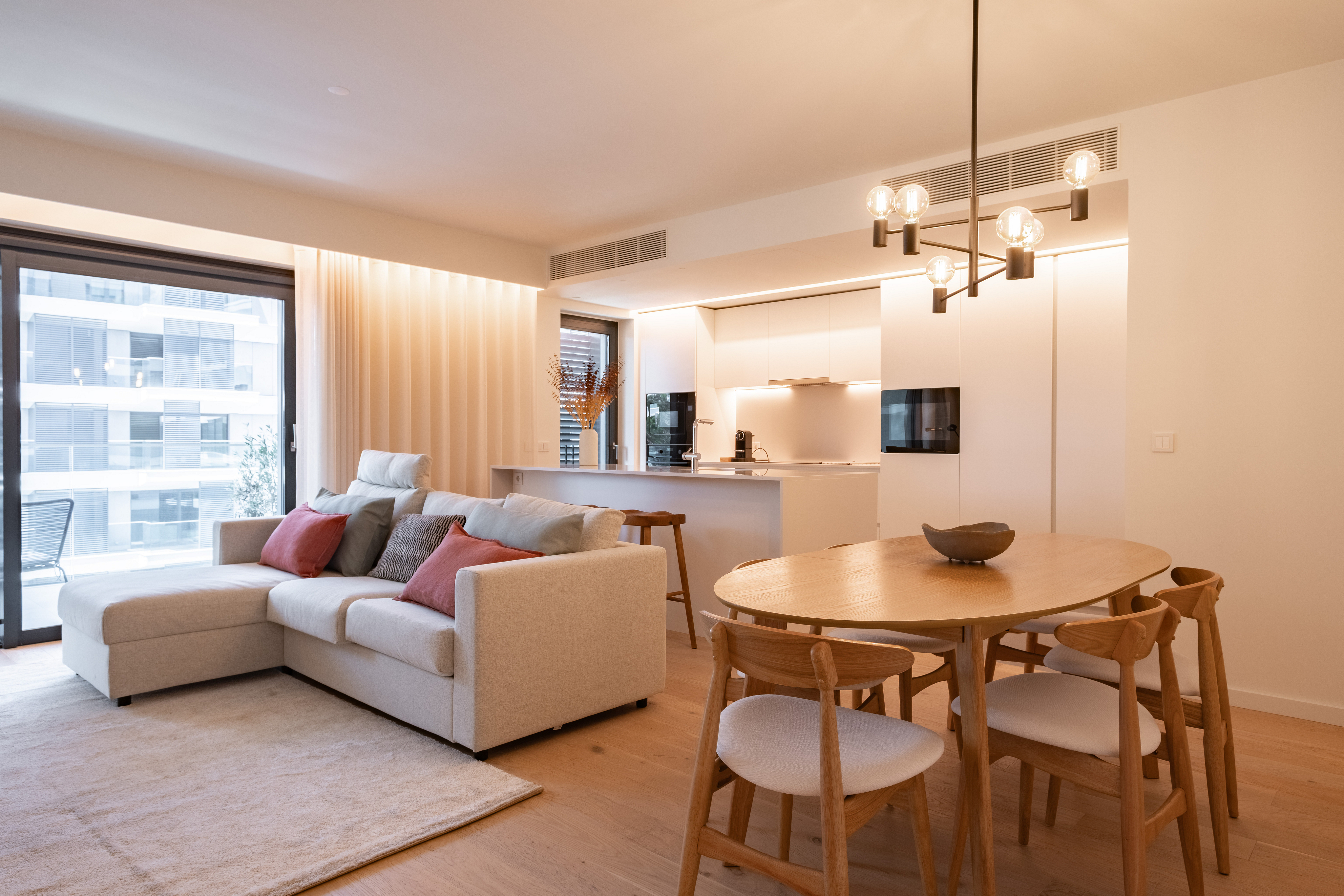 2 bedroom apartment in prestigious development