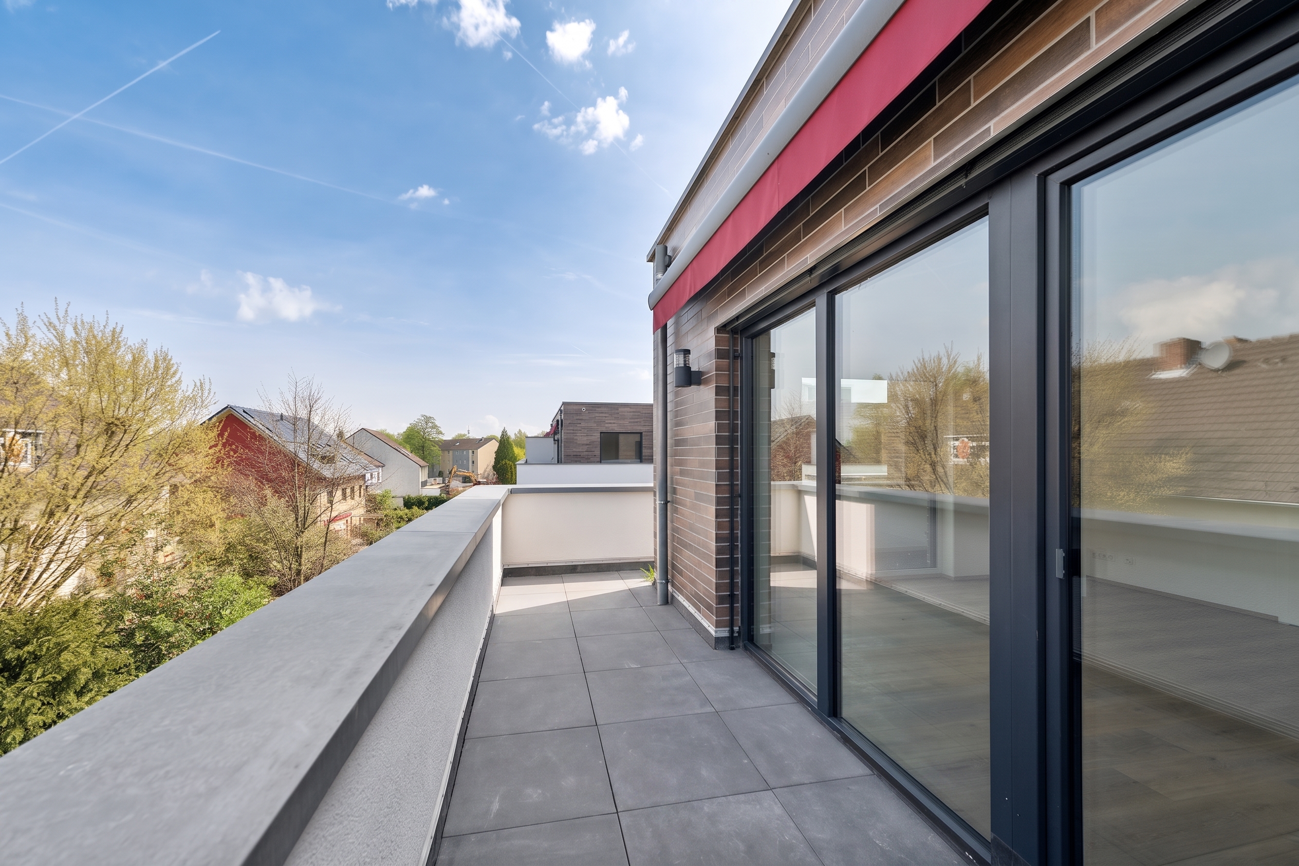 Exklusives Wohnjuwel über den Dächern: Moderne 2-Zimmer-Staffelgeschosswohnung mit umlaufender Dachterrasse