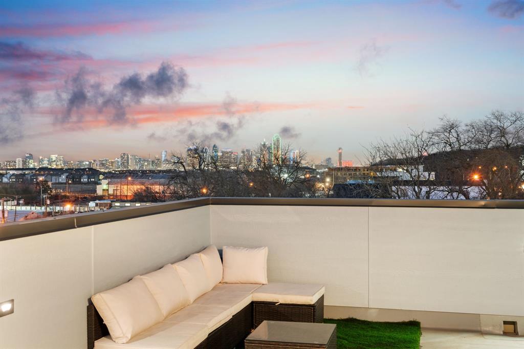 Modern Vertical Luxury Meets City Living