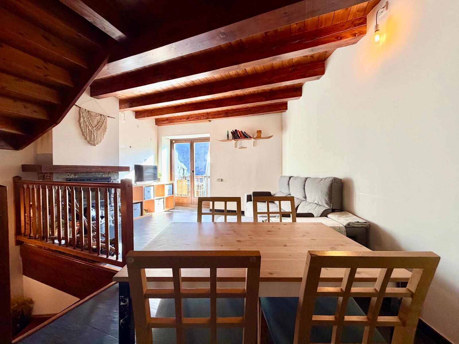 Casa adossada a Vilamòs