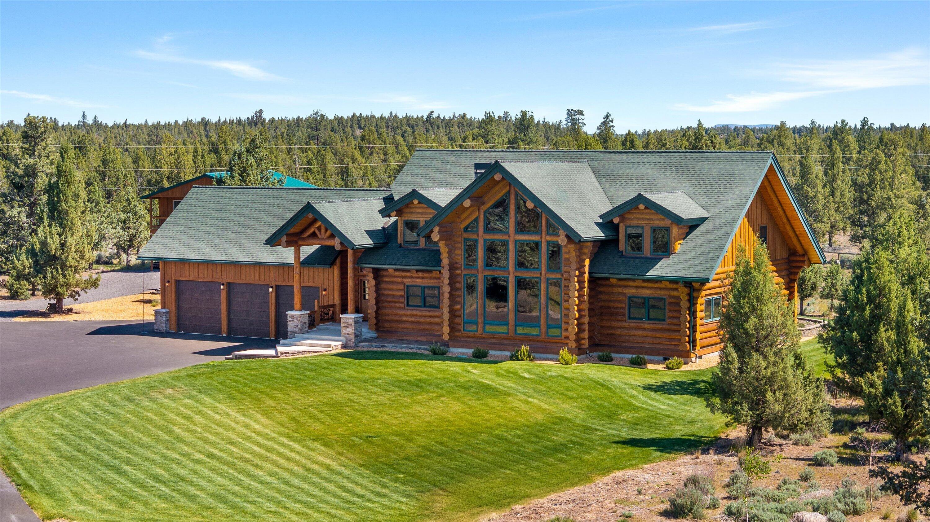 Extraordinary Timber Estate in Sisters