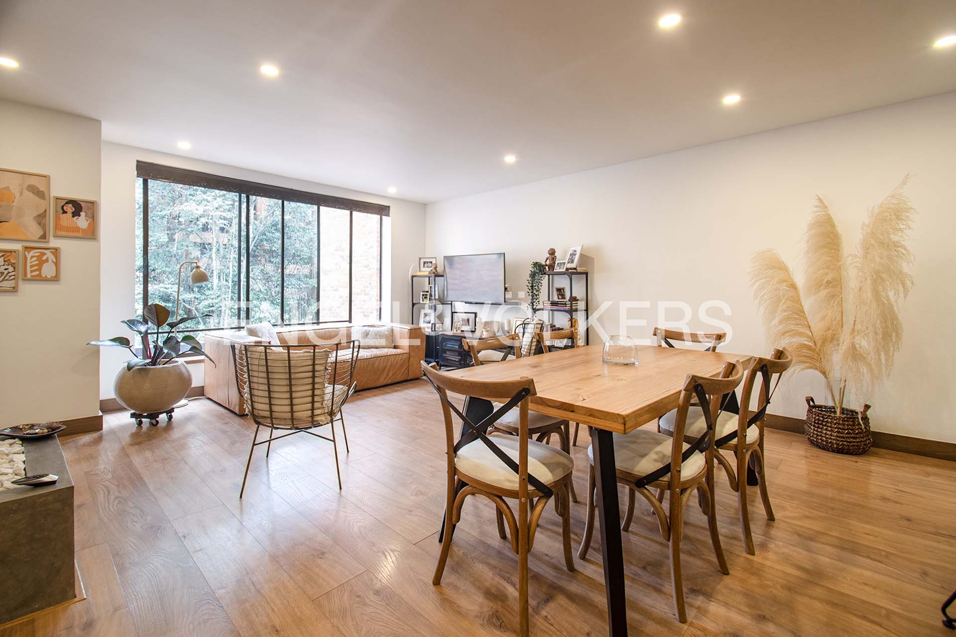 Apartamento con vista verde para venta en Bosque Medina