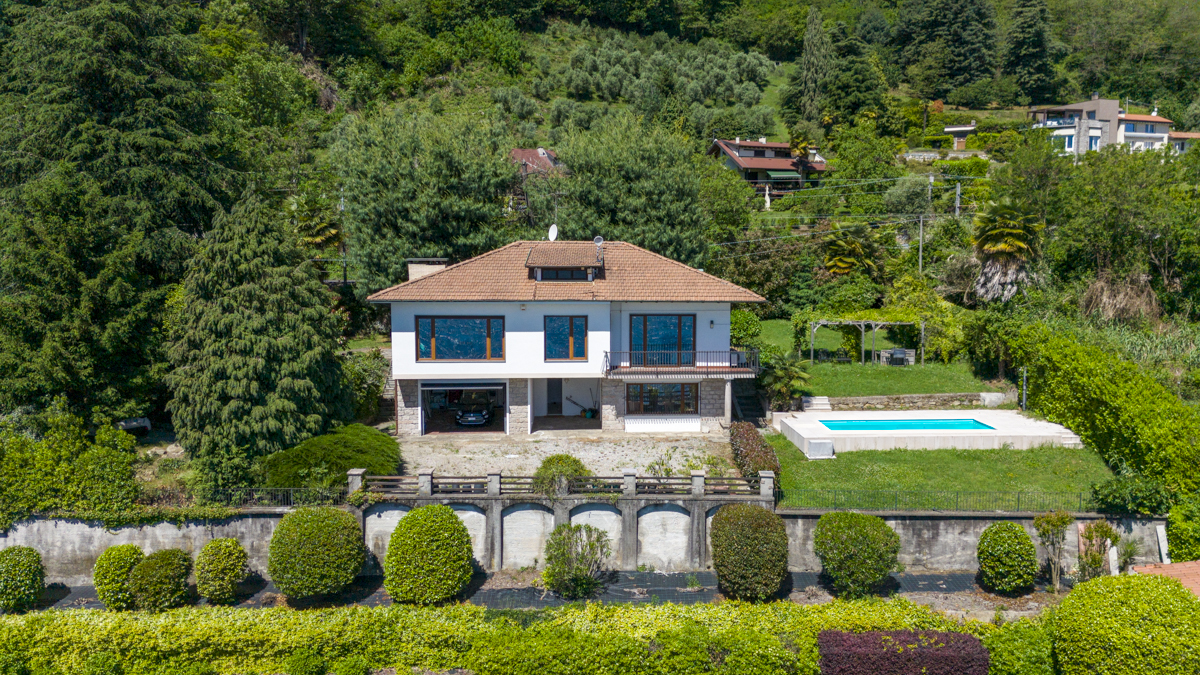 A Lesa Propriété unique avec superbe vue sur le lac