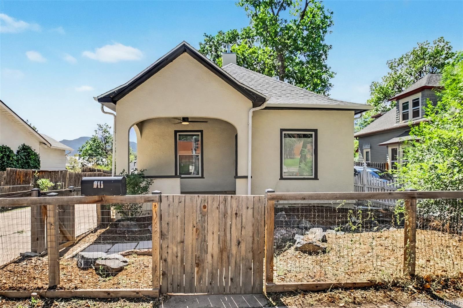 Charming 3BR Home Plus Detached Tiny House Retreat