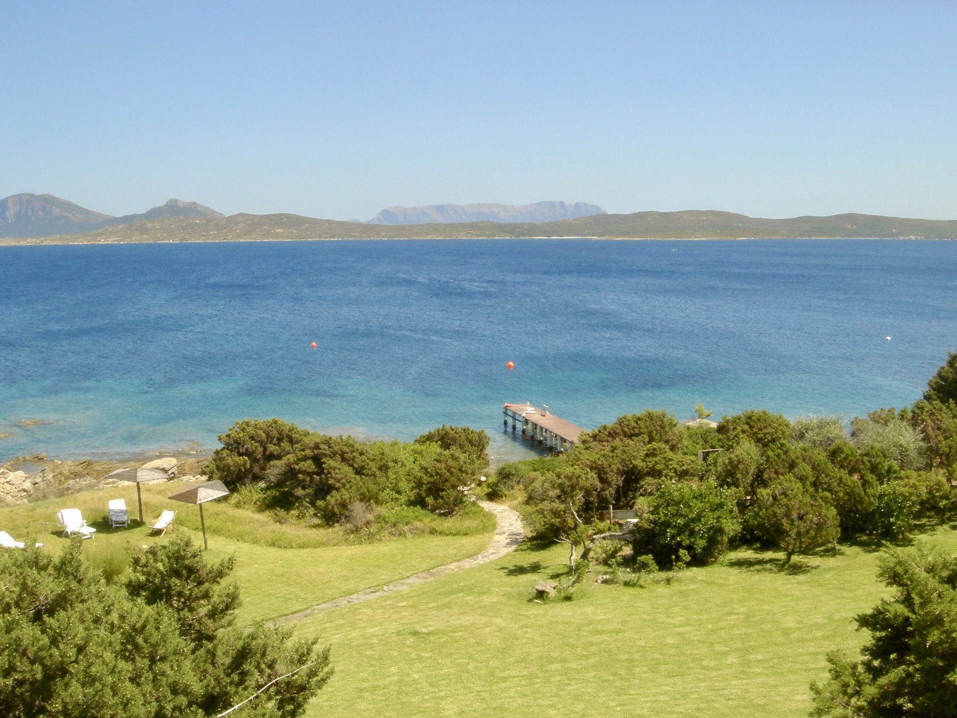 EXCLUSIVE | Seafront, with private pier