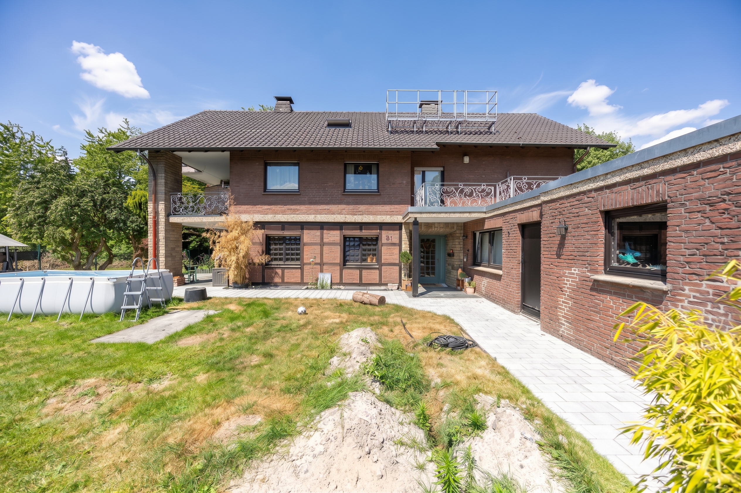 Großzügiges Einfamilienhaus mit vielseitigem Platzangebot in Ascheberg-Herbern [KI-modifiziert]