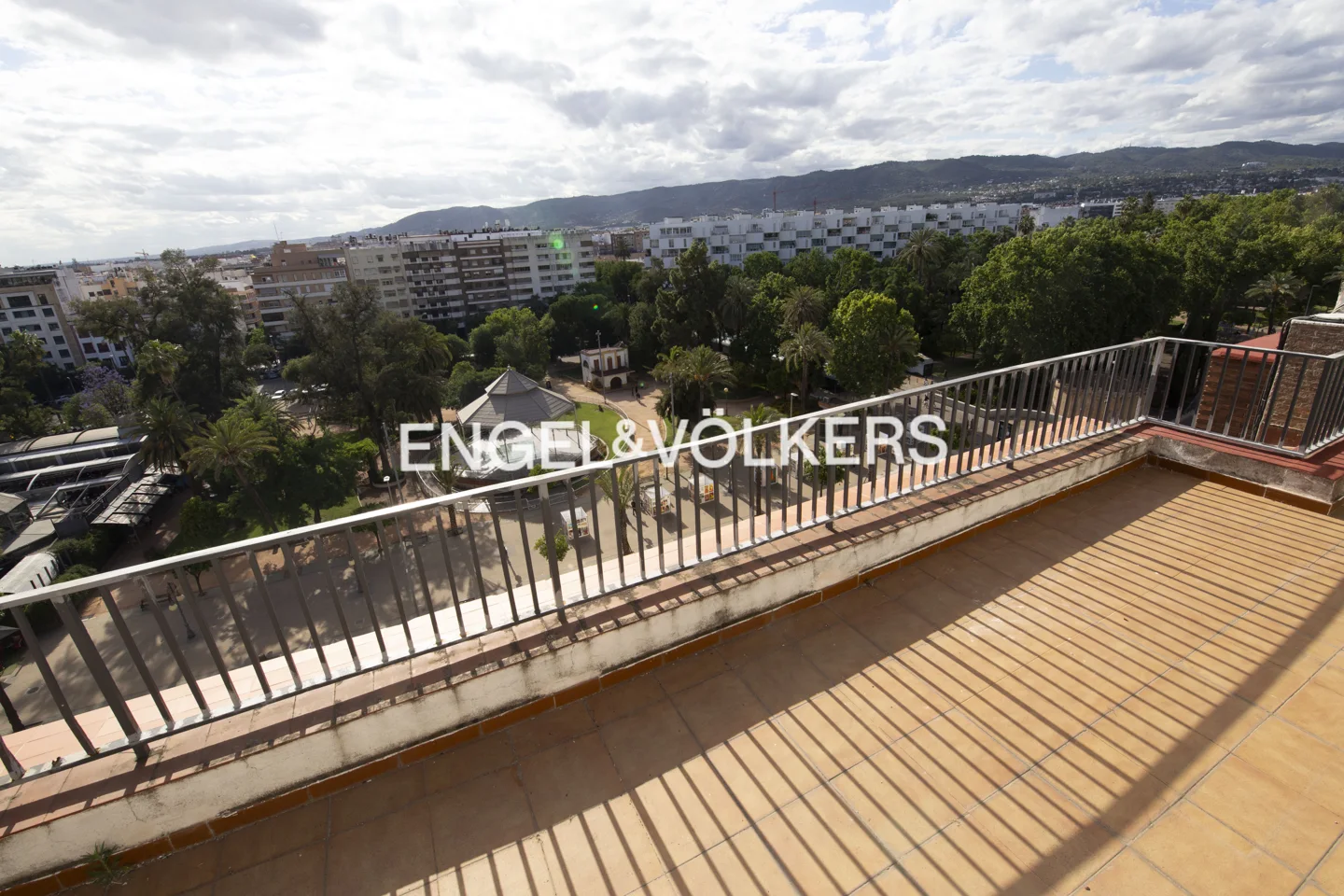 Duplex penthouse in the heart of Cordoba